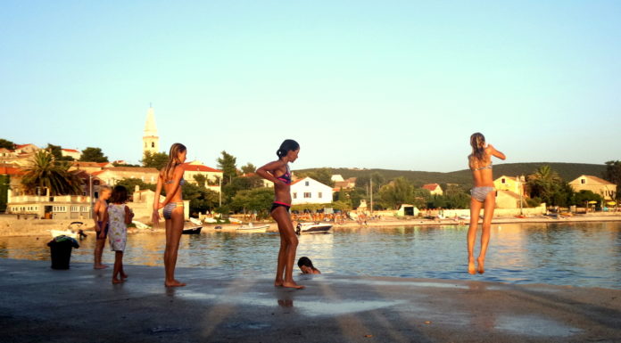 Unije: Otok ljetnog ljenčarenja