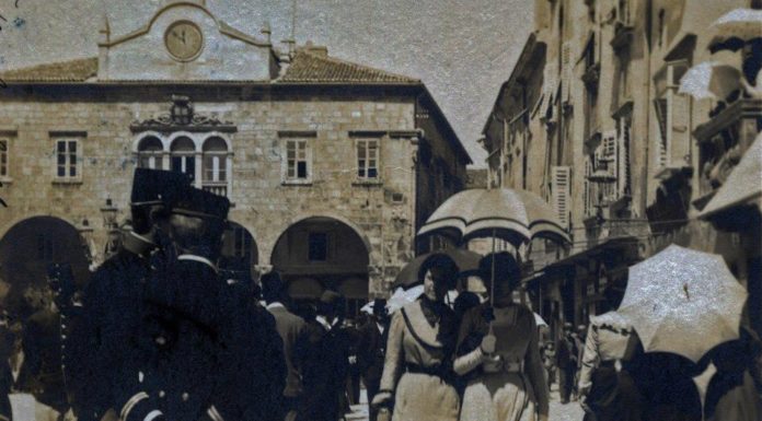 Pula u doba Austro-Ugarske: Sjecište građevinara, mornara, seljaka, radnika, plemstva, kurvi i oficira