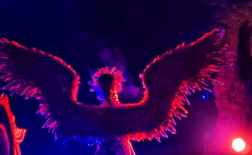 Postojnska jama: Svjetsko čudo u kršu koje voli božićnu čaroliju i špijunske misterije